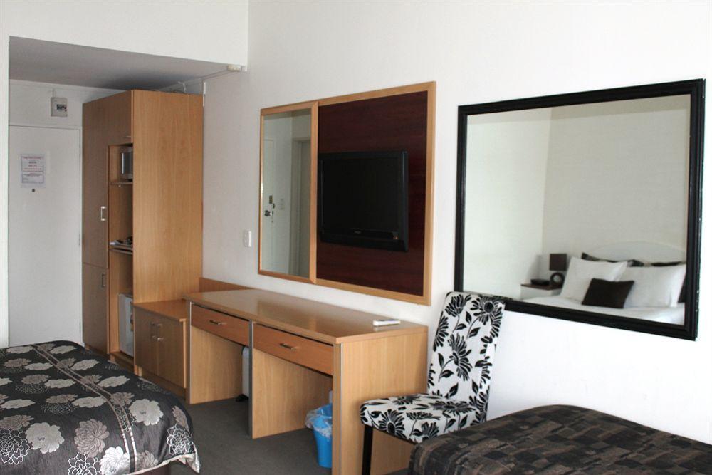 Auckland Airport Pacific Inn Extérieur photo