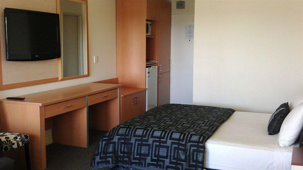 Auckland Airport Pacific Inn Extérieur photo